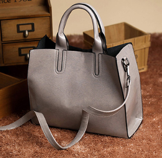 Chic Styled Ladies Handbags