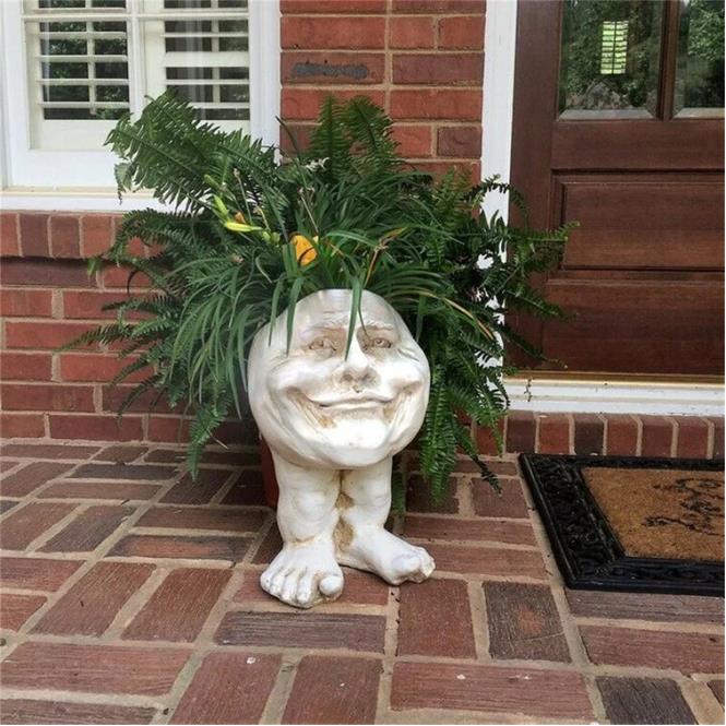 Mugglys Face Statue Planter - Happy New Year 49% OFF