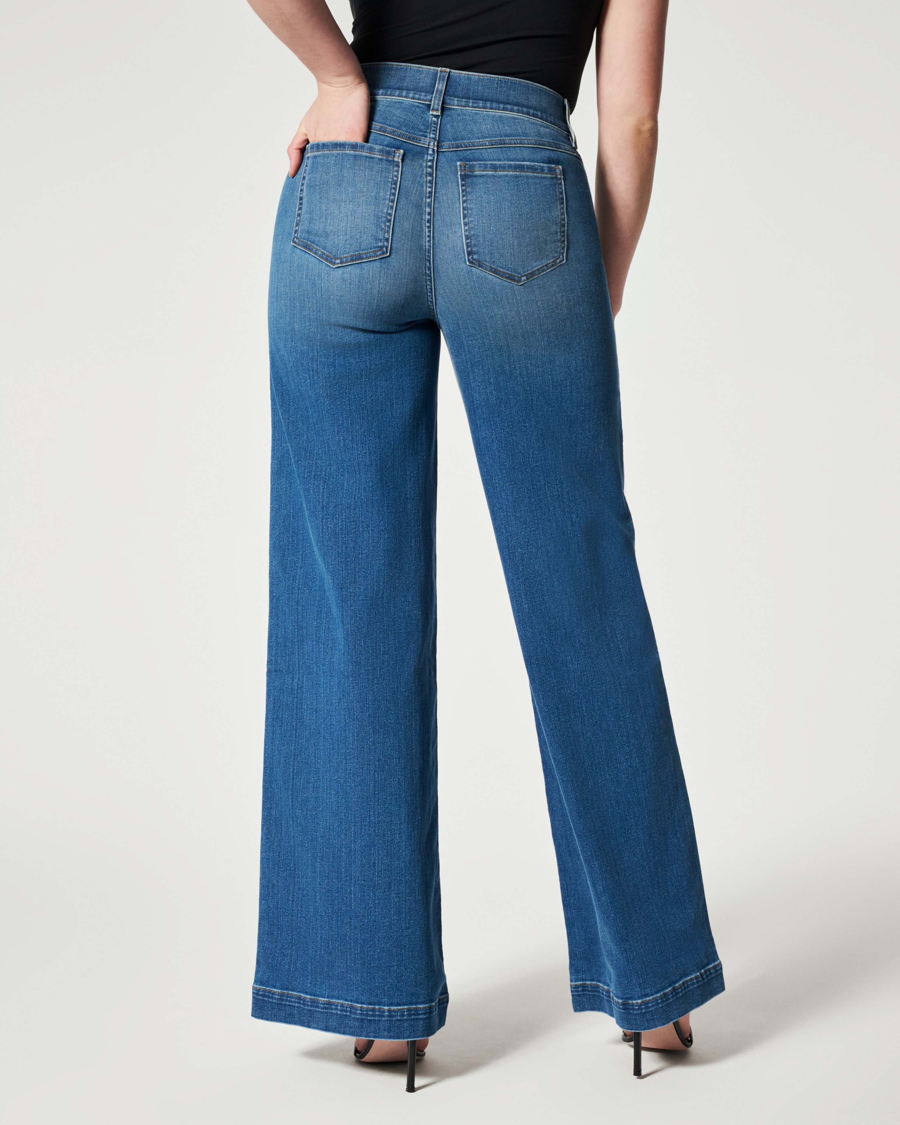 SEAMED FRONT WIDE LEG JEANS