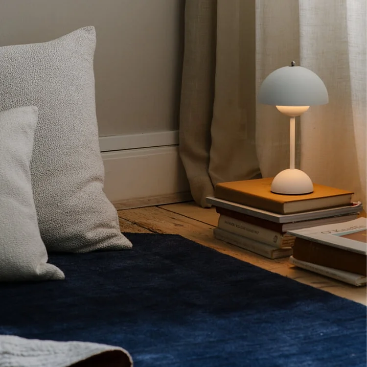 LED Bud Cordless Table Lamp