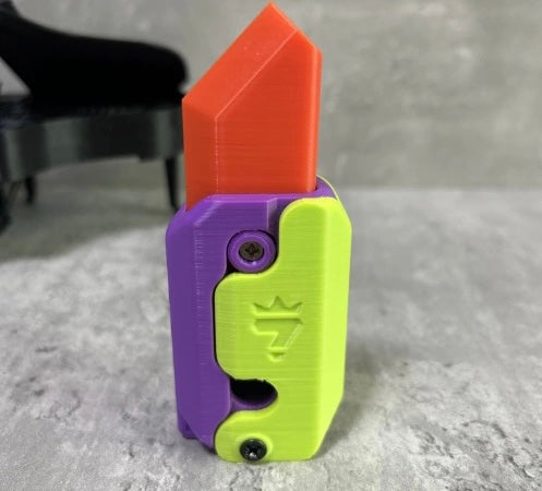 3D Printed Baby Mini M1911 Gravity Cub Jumping Small Knife Fidgets