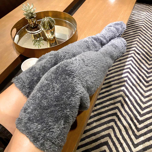 Cozy Fluff – Premium Fuzzy Socks