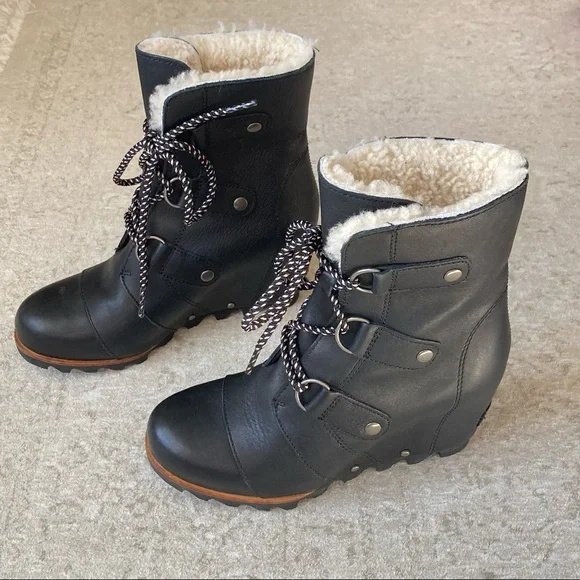 Women Lace Up Wedge Mid Winter Boots