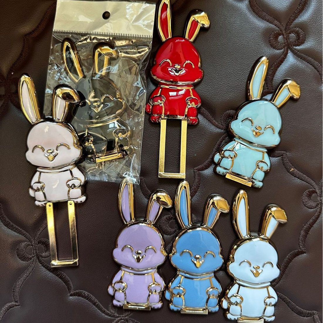 Cartoon Rabbit Mobile Phone Stand