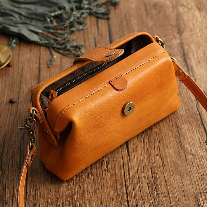 Newyear SALE - RETRO HANDMADE BAG