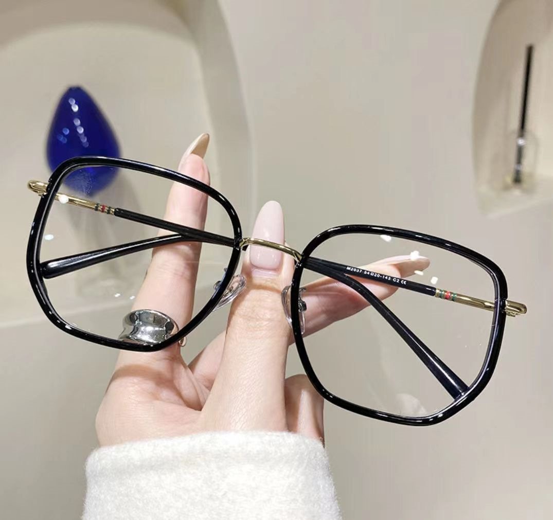 STYLISHLY FRAMED HIGH-DEFINITION BLUE LIGHT BLOCKING READING GLASSES