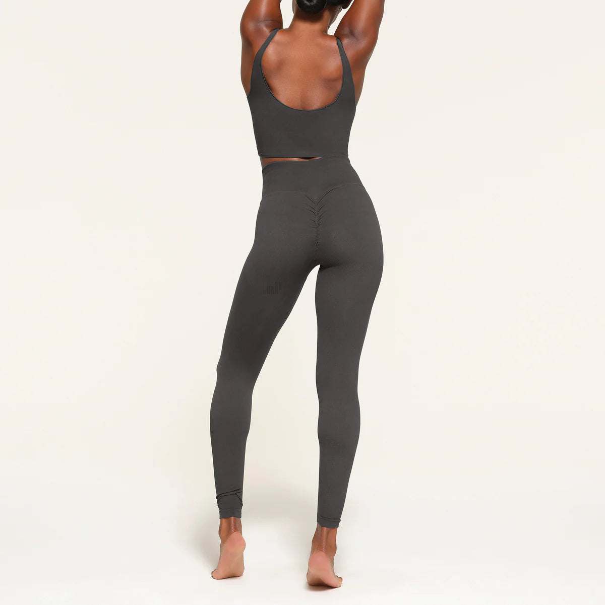 SCRUNCH SEAMLESS LEGGINGS